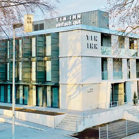 Tin Inn - Hueckelhoven - Das Hotel Aus Hochwertig Ausgebauten Ueberseecontainern Exterior foto